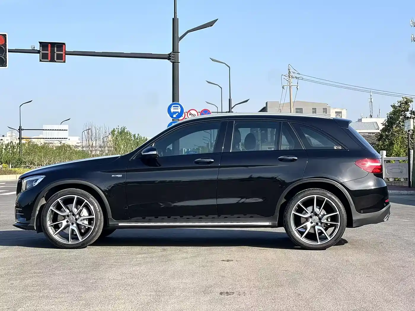 Mercedes-Benz GLC AMG 2017 AMG GLC 43 4MATIC Special Edition фото 7