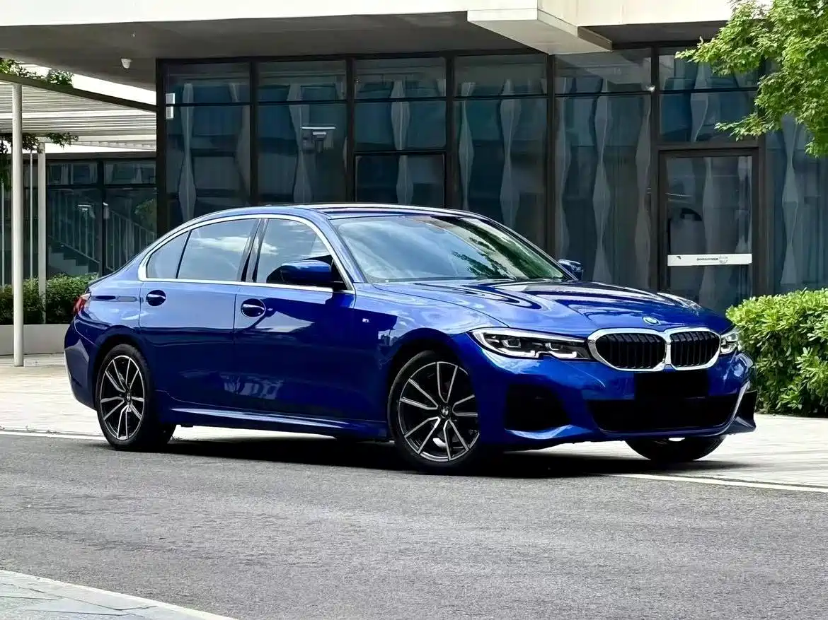 BMW 3 Series 2022 325Li M Sport Package фото 3