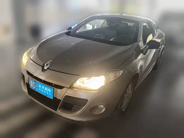  Renault Megane 2011 CC 2.0 Fashion Navigation