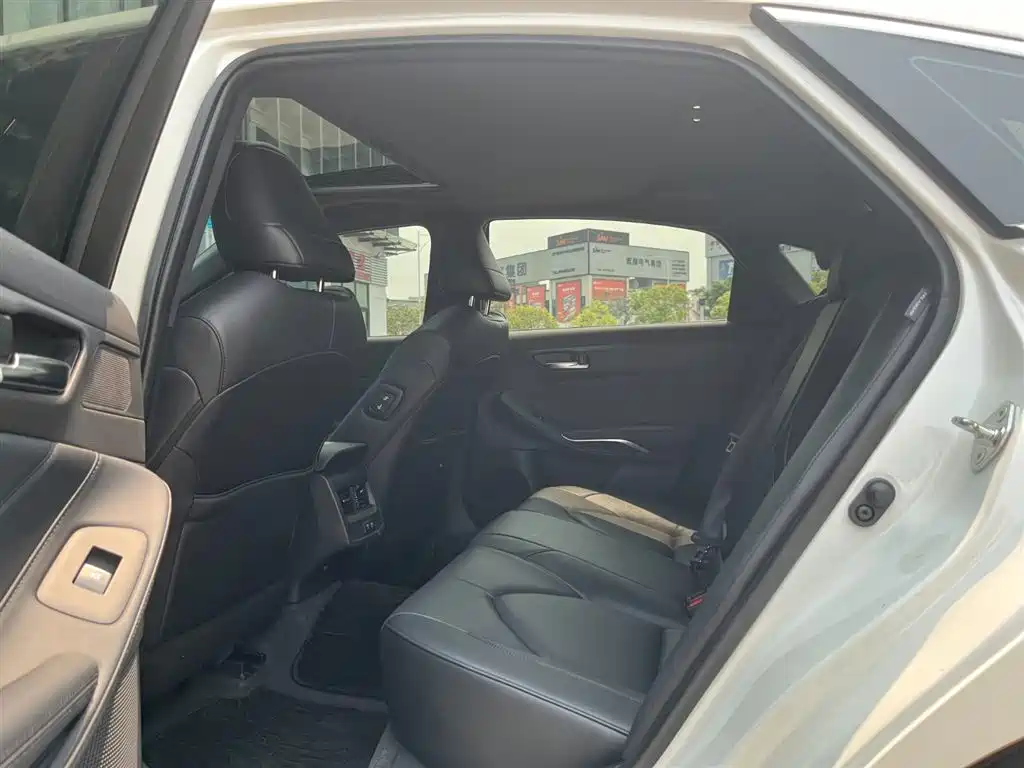 Toyota Avalon 2019 2.0L Luxury Edition (China VI) фото 10