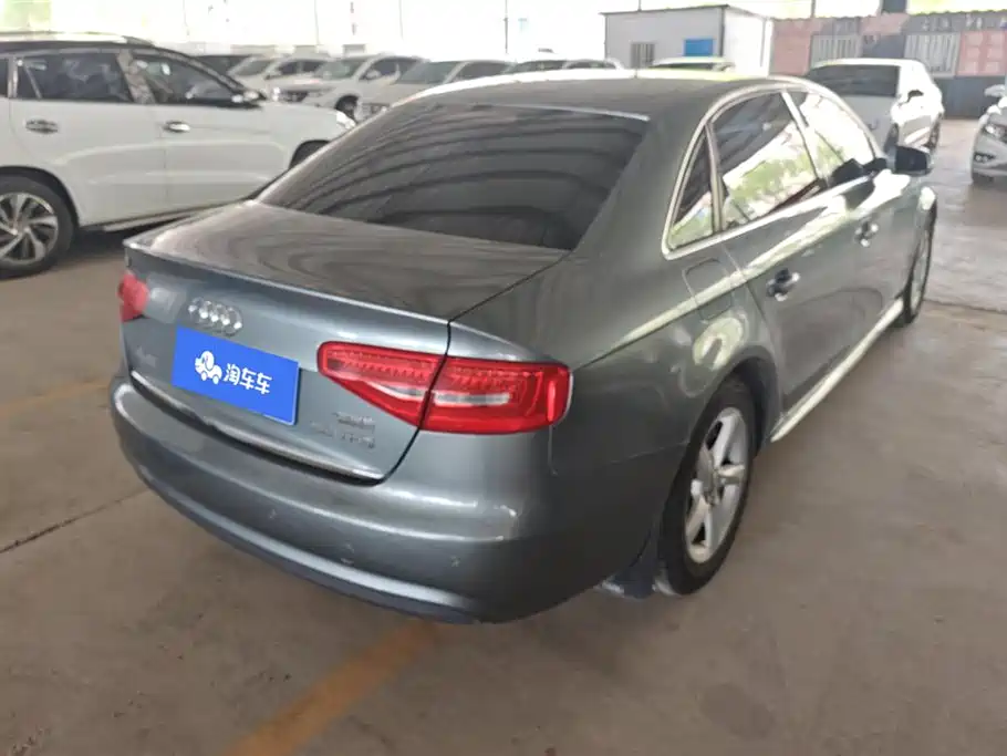 Audi A4L 2013 35 TFSI Automatic Standard фото 3