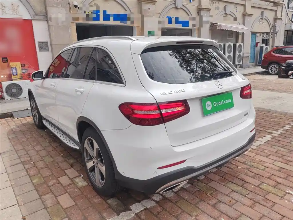 Mercedes-Benz GLC 2017 GLC 300 4MATIC Dynamic фото 23