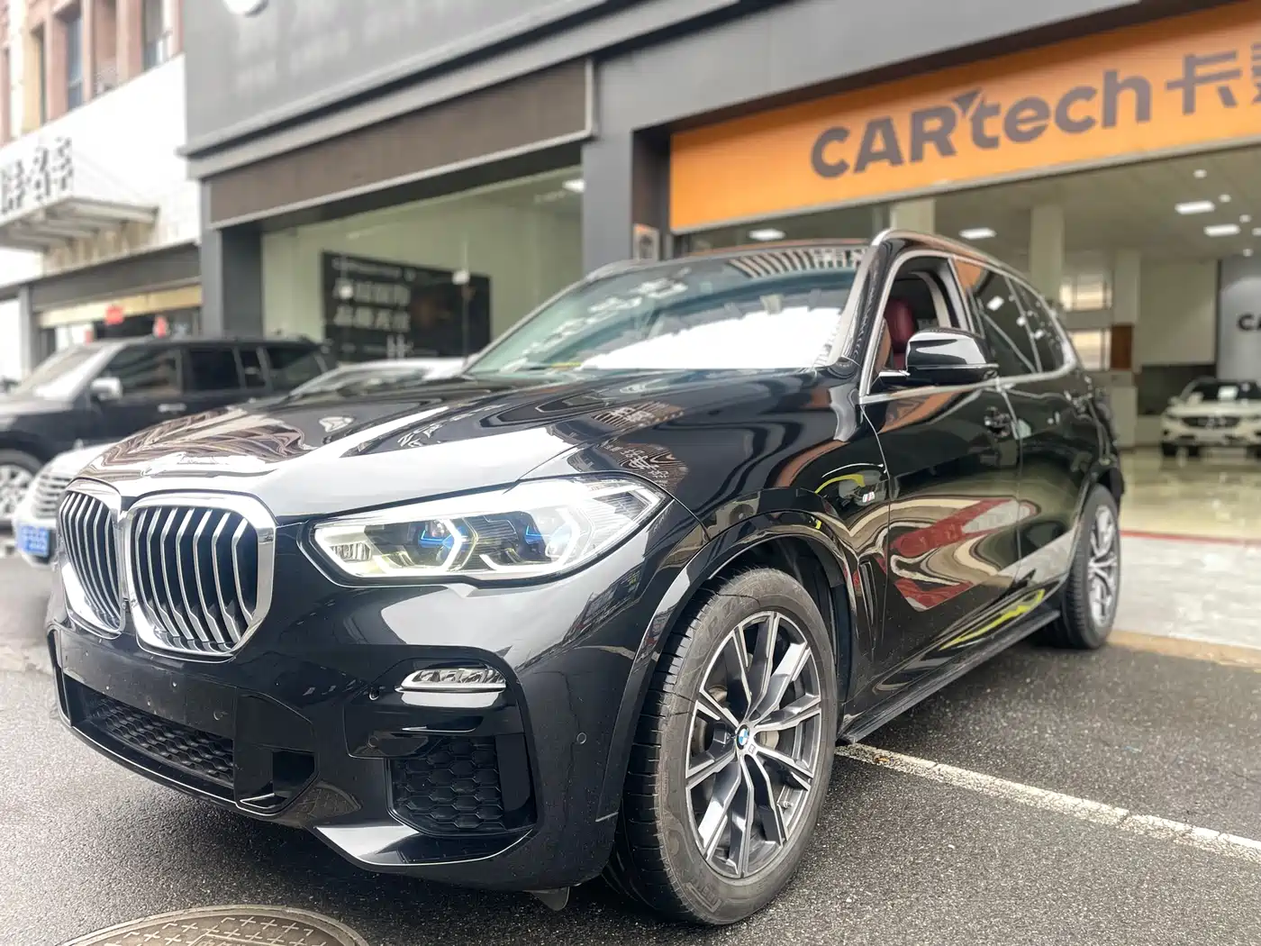 BMW X5 (Import) 2021 xDrive40i M Sport Package фото 2