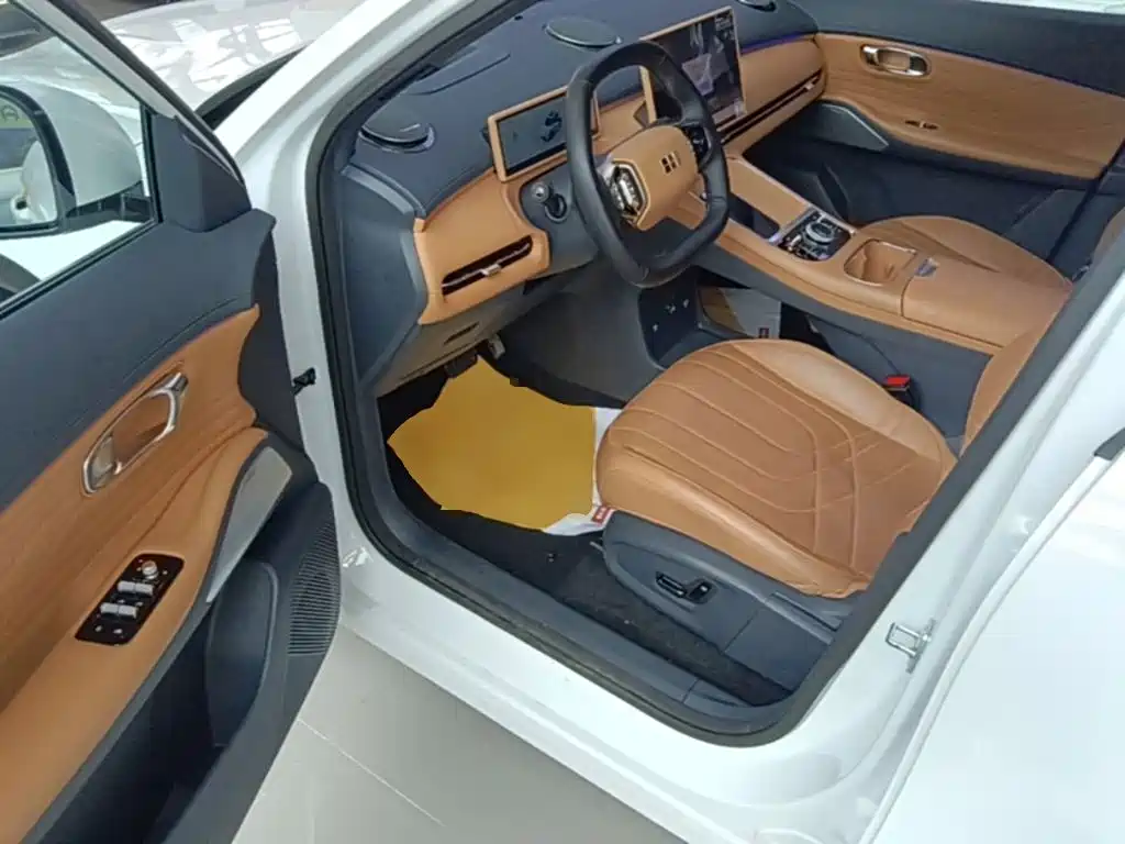 Geely Galaxy Galaxy Starship 7 EM-i 2025 2025 120km Navigation Edition
