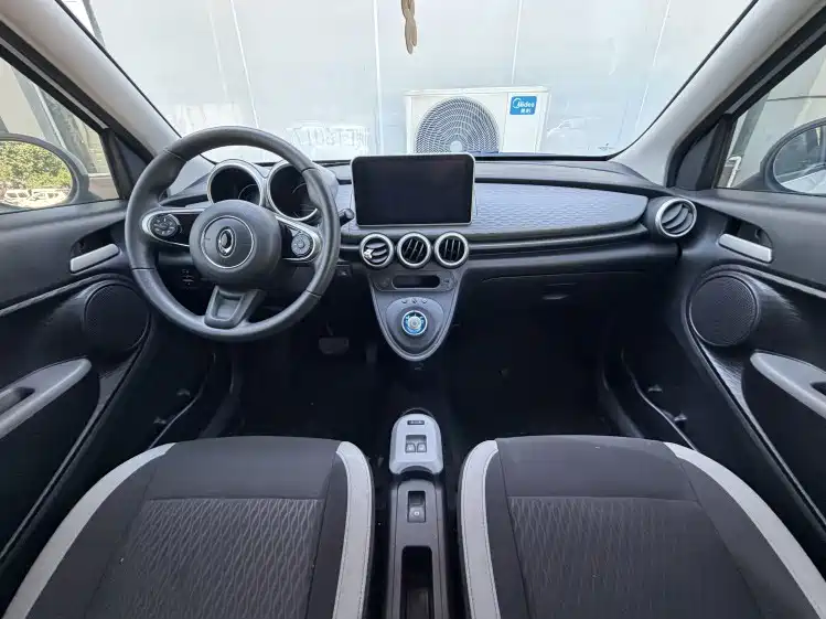 Ora Black Cat 2021 2021 301km Pet Edition