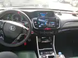 Photo 12 - Honda Accord