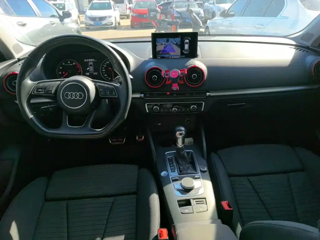 Фото 10 - Audi A3