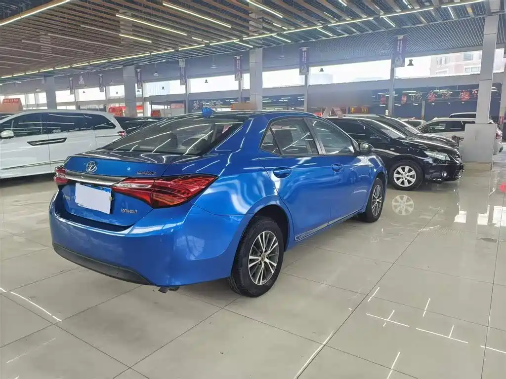 Toyota Levin 2016 Hybrid 1.8H GS E-CVT Elite Sunroof фото 7