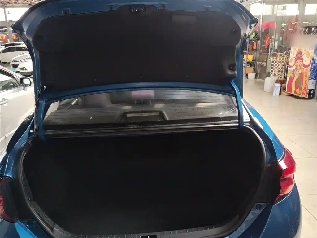 Toyota Levin 2016 Hybrid 1.8H GS E-CVT Elite Sunroof фото 19