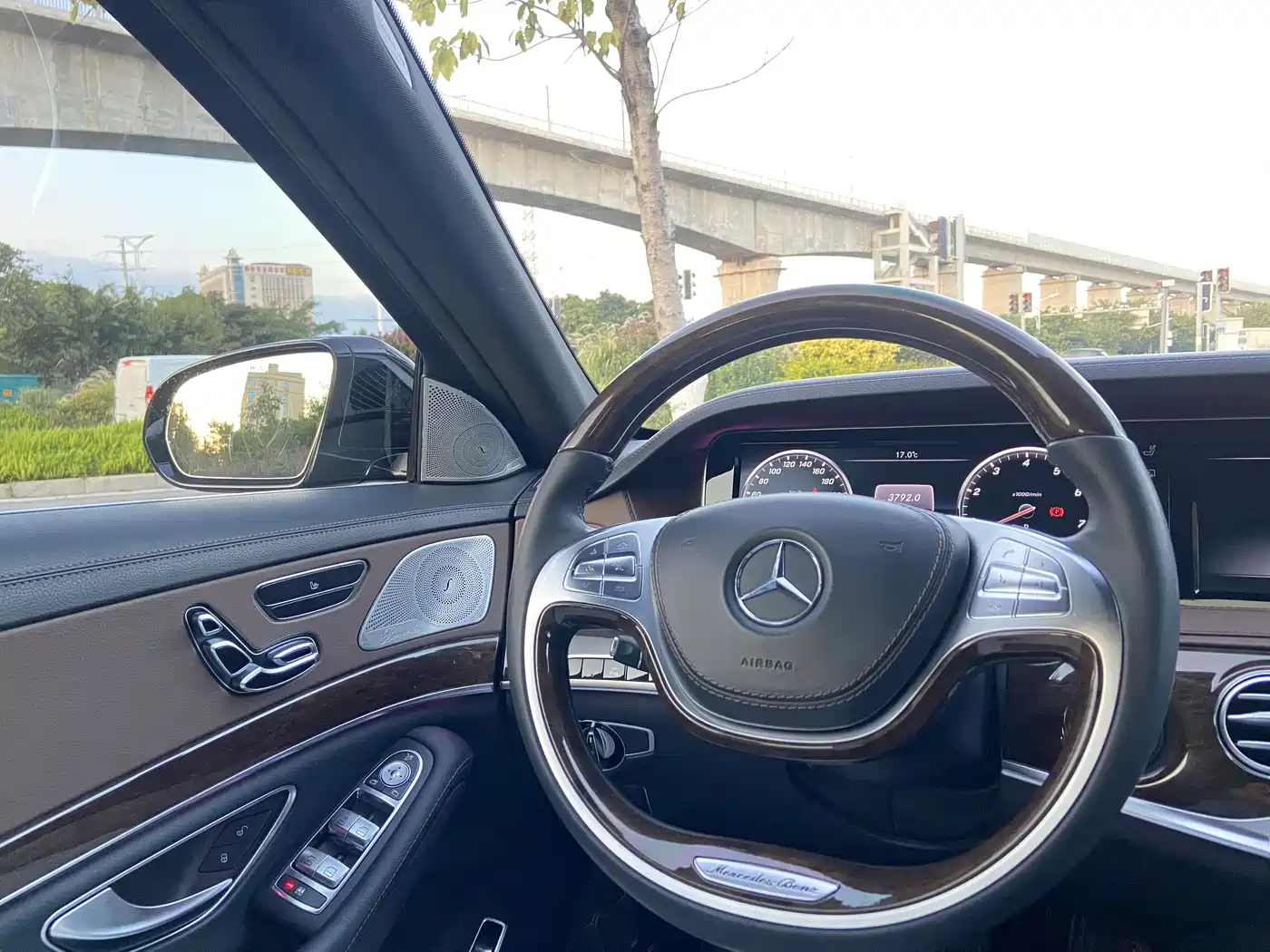 Mercedes-Benz S-Class 2016 S 320 L Business Edition фото 15