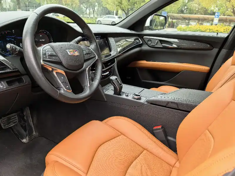 Cadillac CT6 2019 28T Luxury Model фото 9