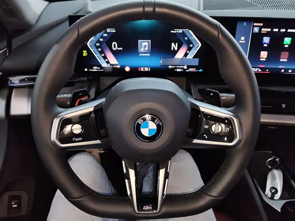 BMW 5 Series 2025 530Li Leading M Sport Package фото 7