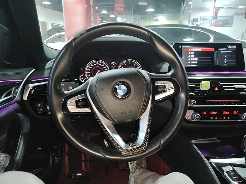 BMW 5 Series 2018 525Li M Sport Package фото 11