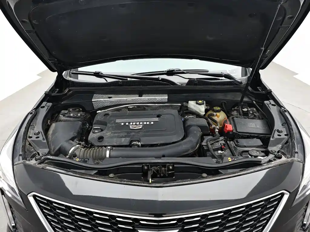 Photo 18 - Cadillac XT4