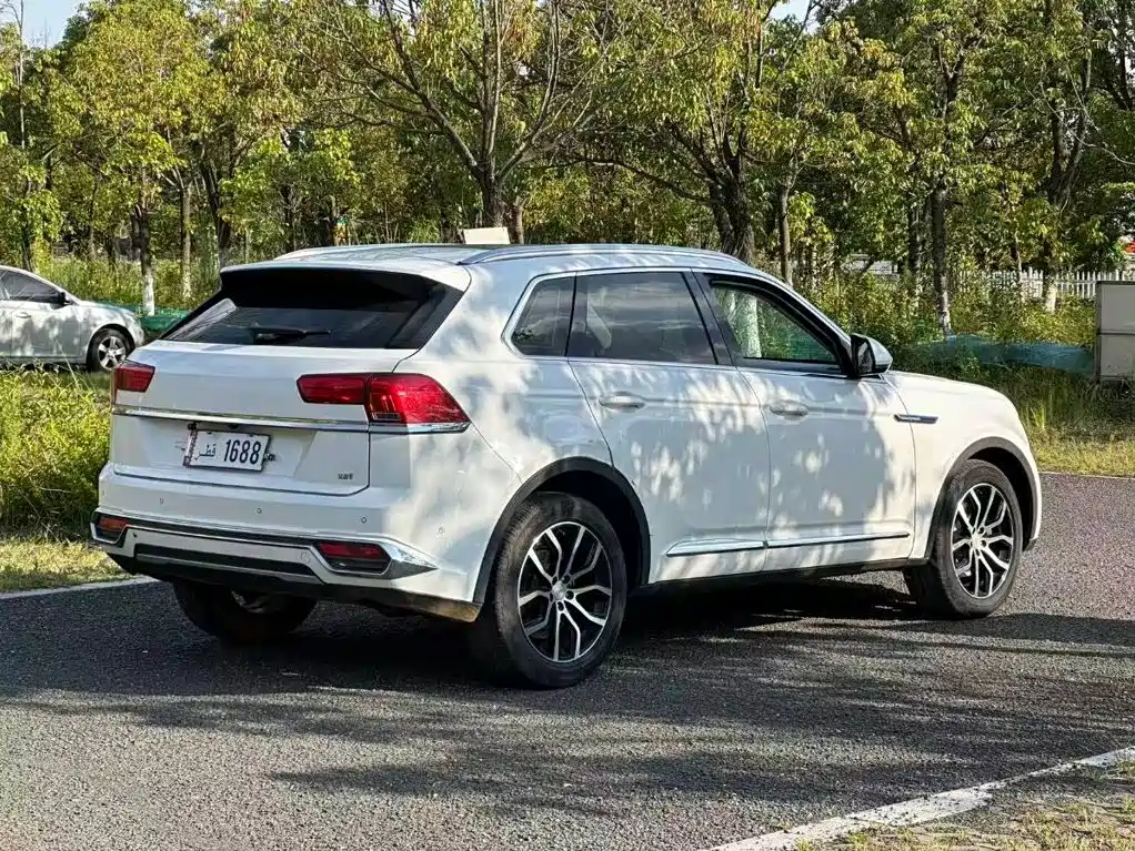 Zotye X7 2018 2017 Advance 2.0T DCT Huangshan 7-seater