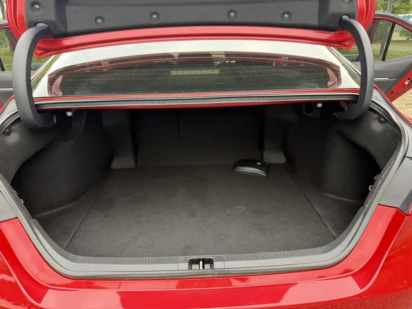 Photo 20 - Toyota Camry