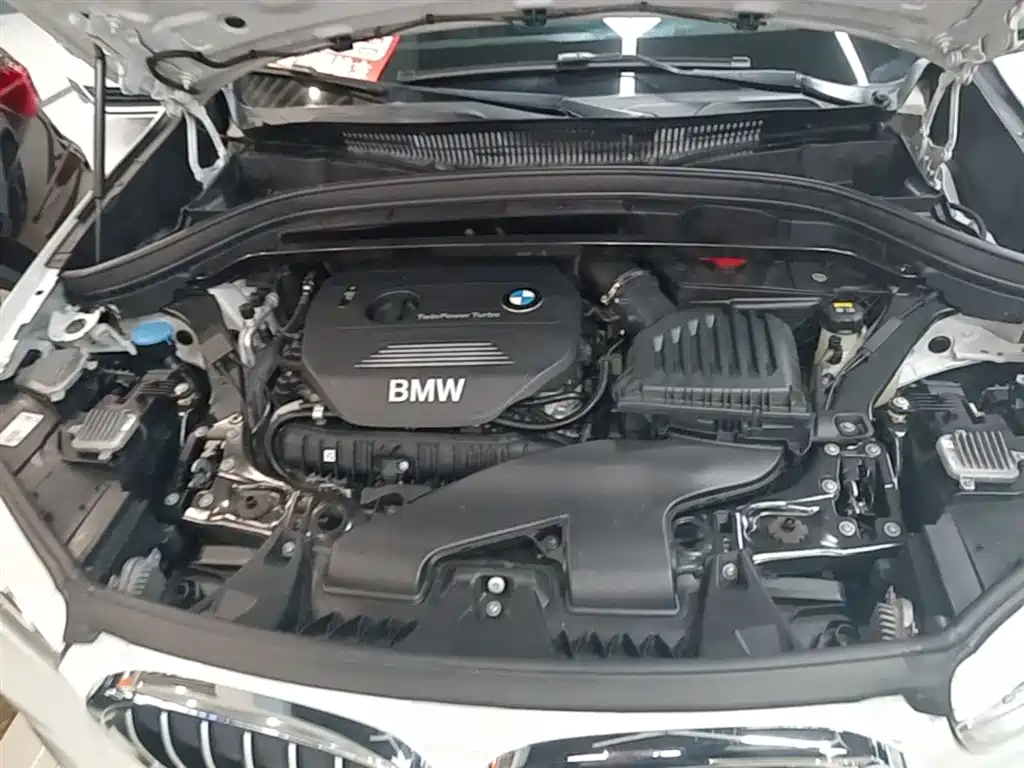BMW X1 2016 sDrive20Li Luxury Model фото 20