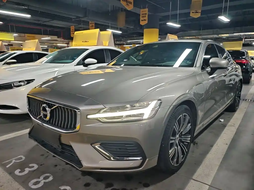 Volvo S60 Plug-in Hybrid 2022 2022 T8 E-AWD Hybrid Intelligent Luxury Edition