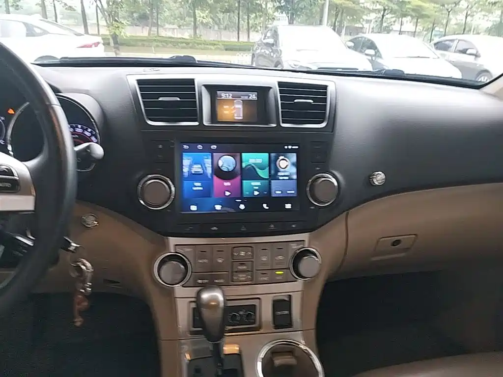 Toyota Highlander 2012 2.7L 2WD 7-Seater Luxury Edition фото 13