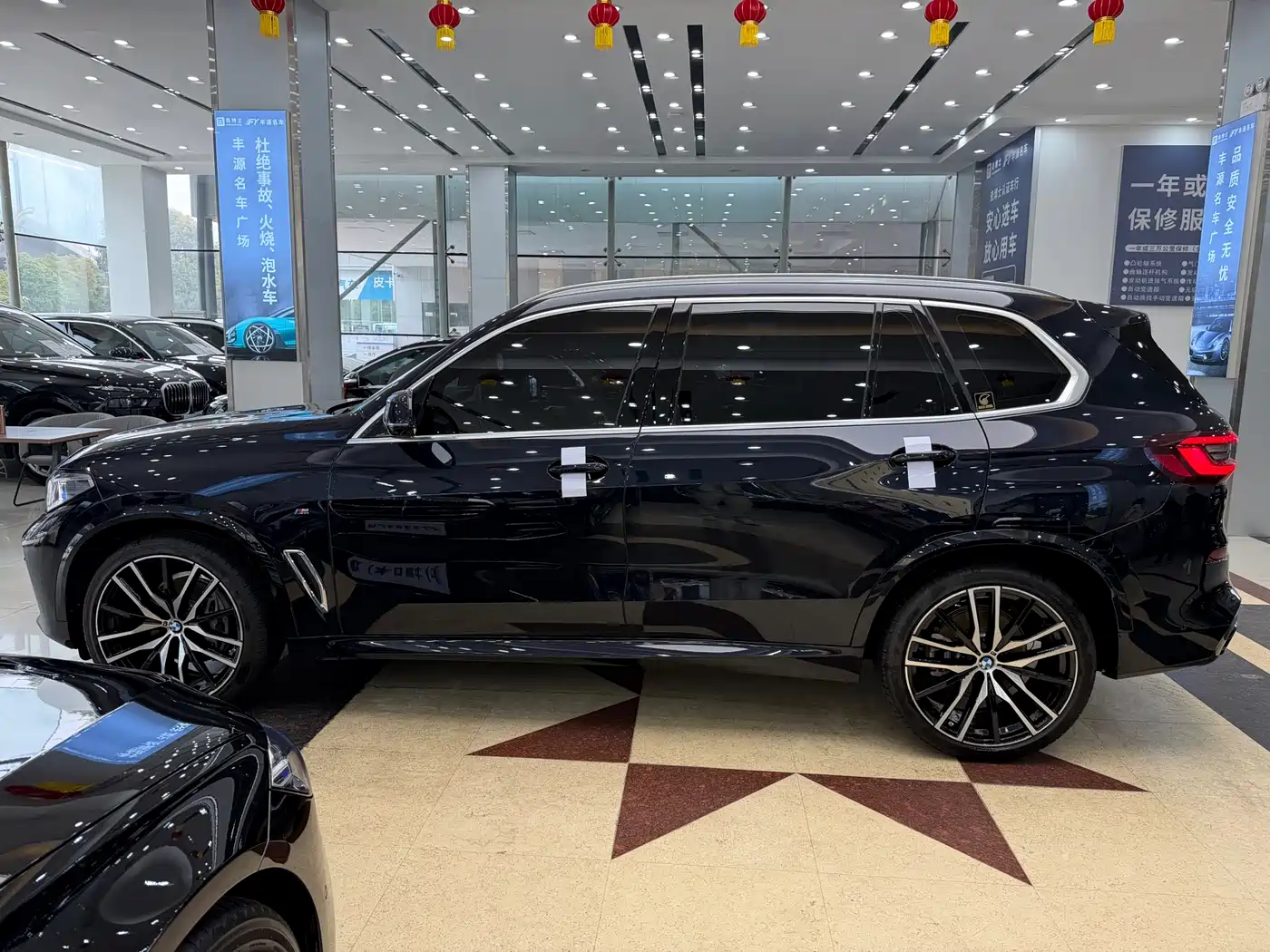 BMW X5 2022 Facelift xDrive 40Li M Sport Package фото 30