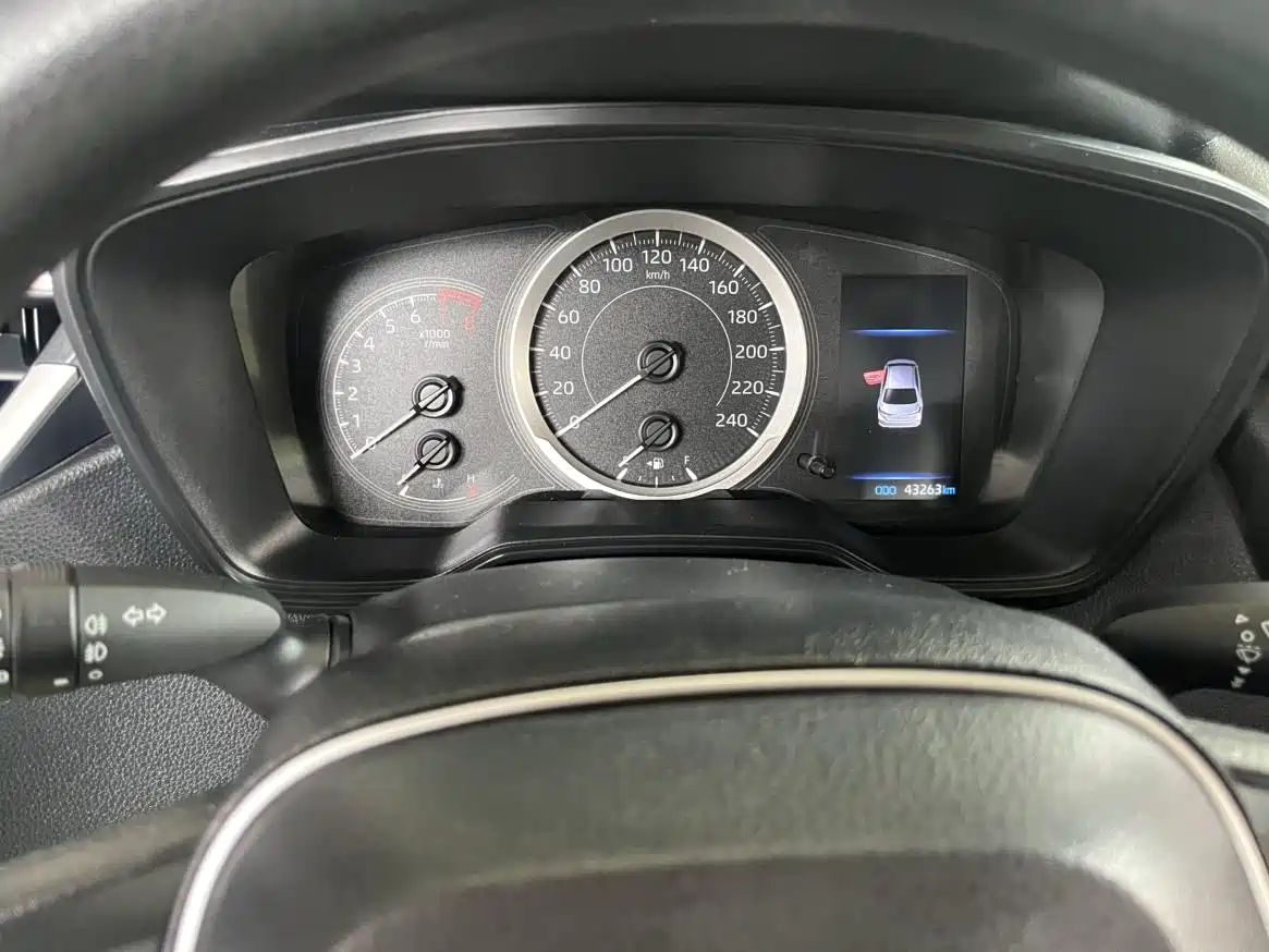 Photo 3 - Toyota Corolla