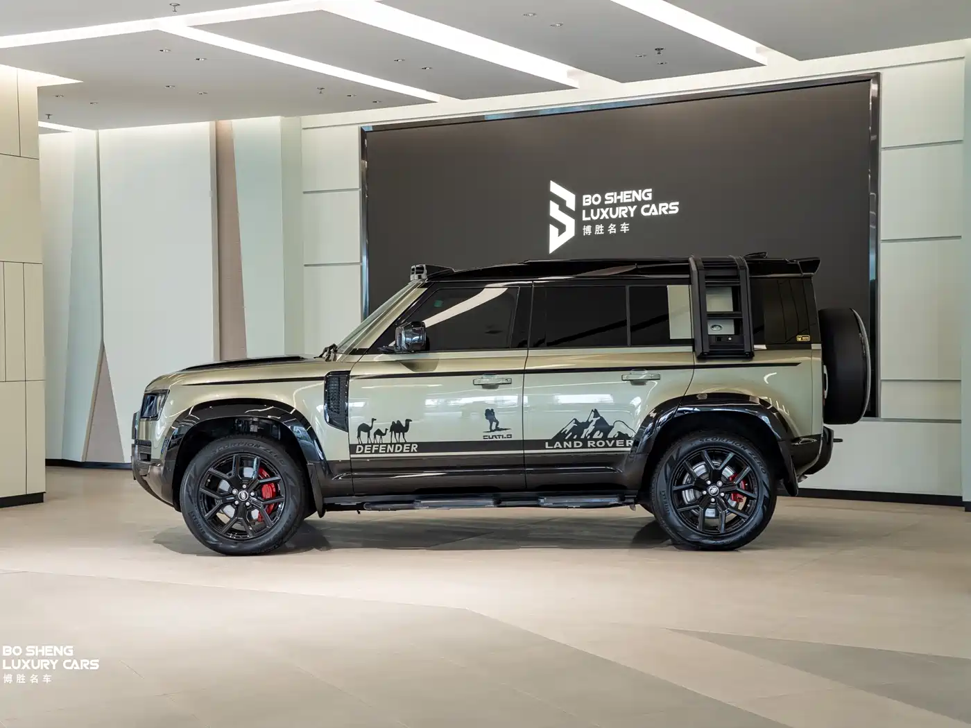 Land Rover Defender 2023 Model 110 3.0T P400 X-DYNAMIC HSE фото 4