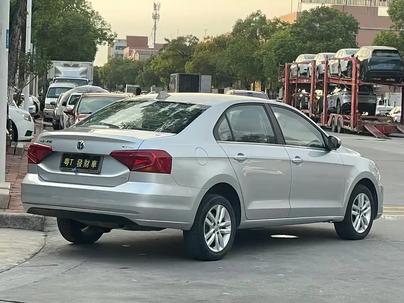 Volkswagen Jetta 2017 1.5L Automatic Comfort фото 9