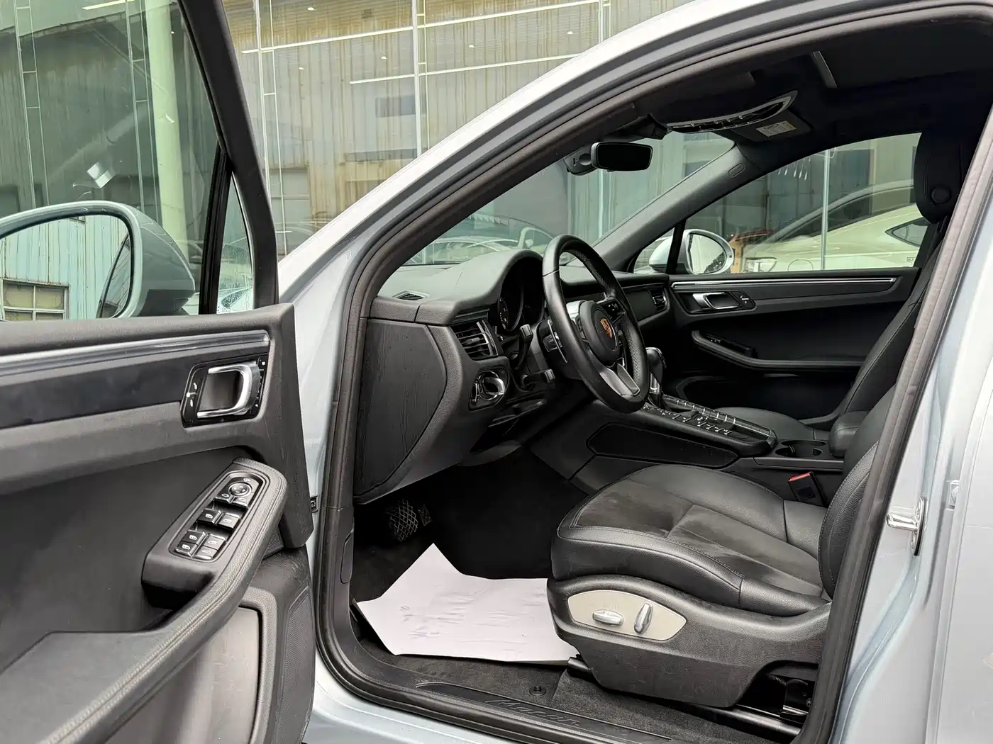 Porsche Macan 2018 Macan 2.0T фото 9