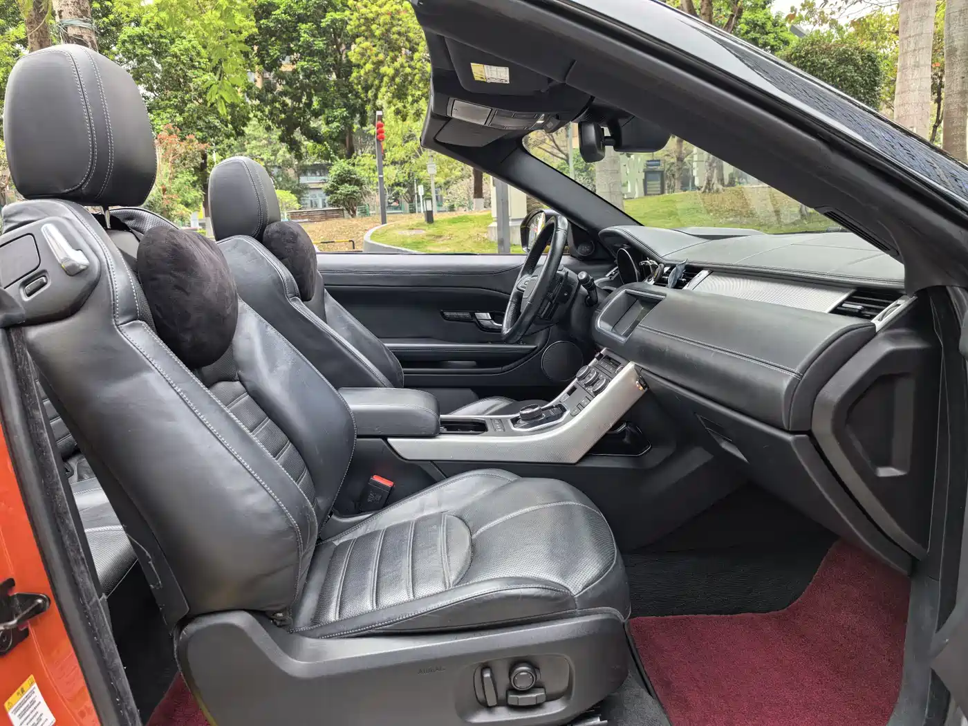 Land Rover Range Rover Evoque (Import) 2017 2.0T Convertible фото 8