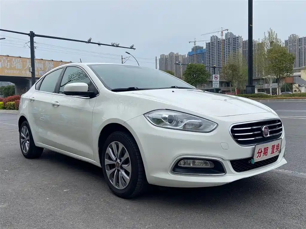 Fiat Viaggio 2014 2012 1.4T Auto Power Edition