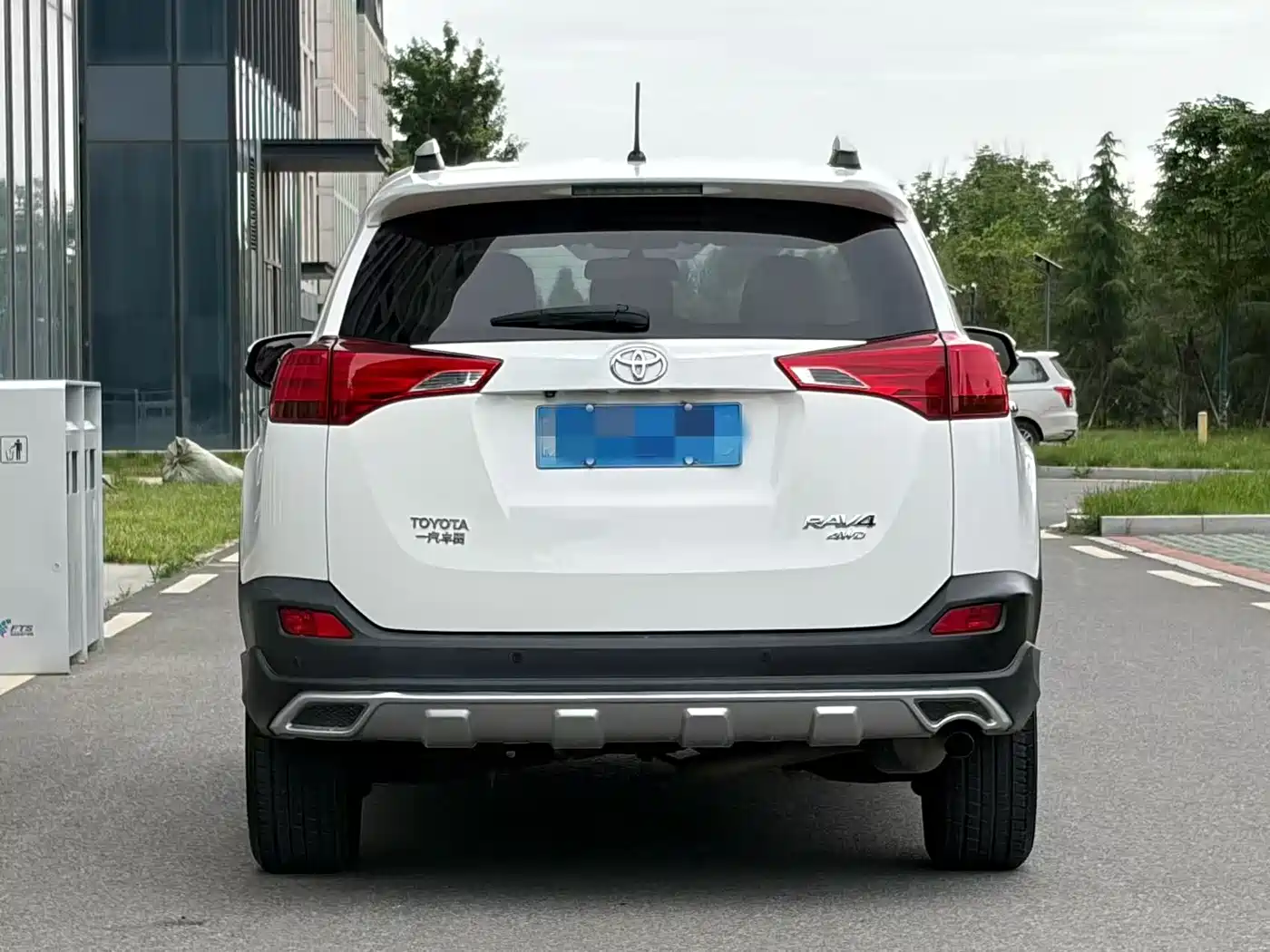 Toyota RAV4 Rongfang 2013 2.0L CVT 4WD Pioneer фото 5