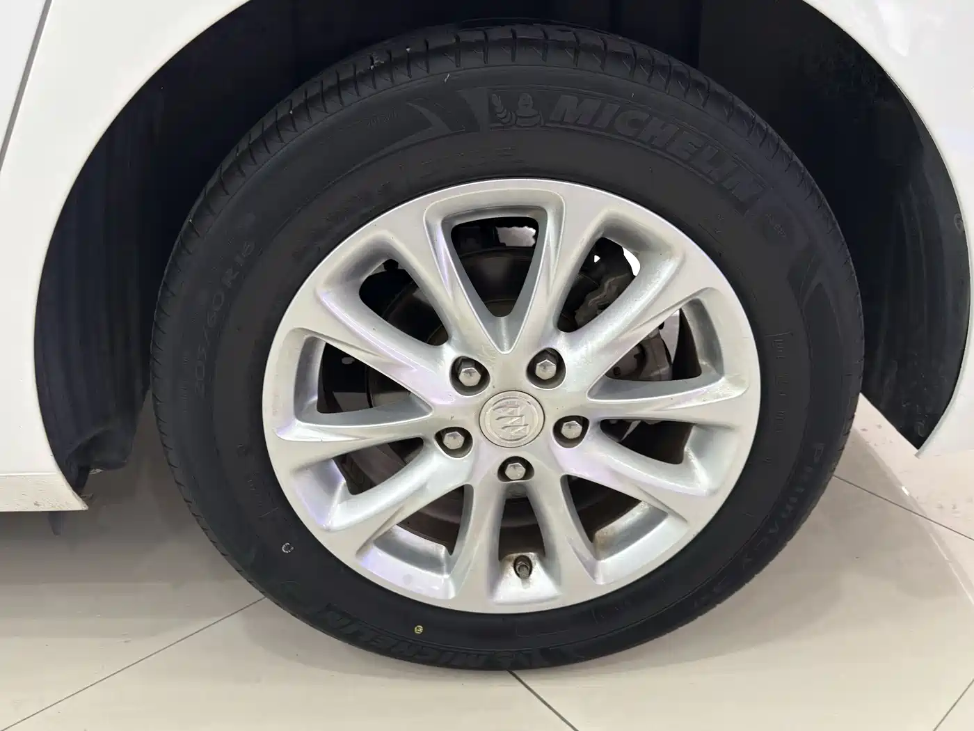 Buick GL6 2018 18T 6-Seater Elite фото 13