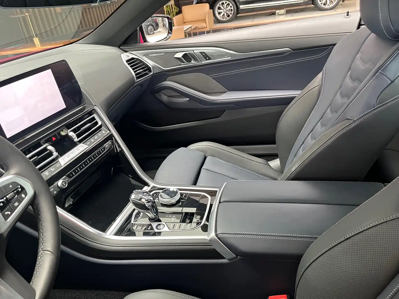 BMW 8 Series 2022 840i Coupe M Sport Package фото 9