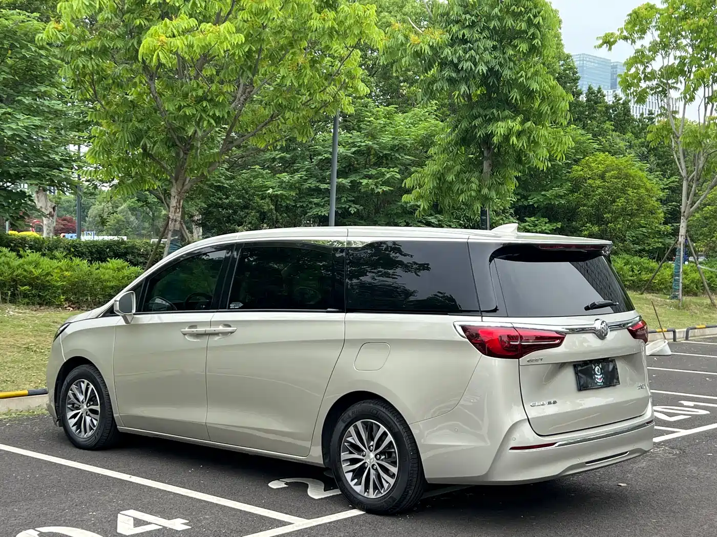 Buick GL8 2020 Model ES Landglory 653T Premium фото 13
