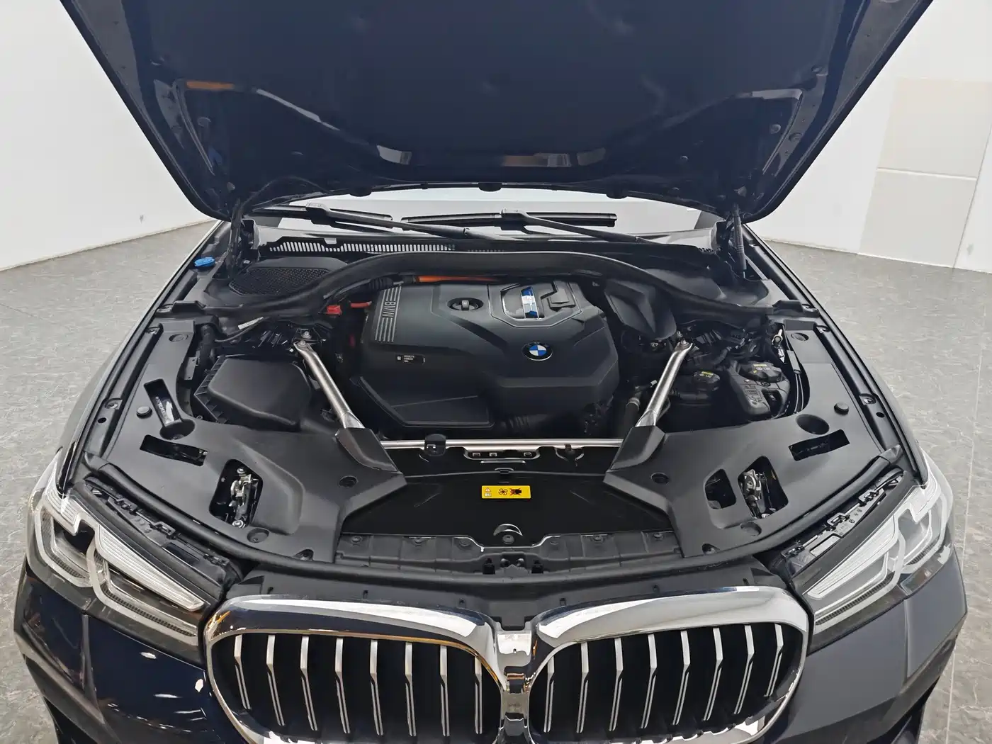 BMW 5 SERIES NEW ENERGY
