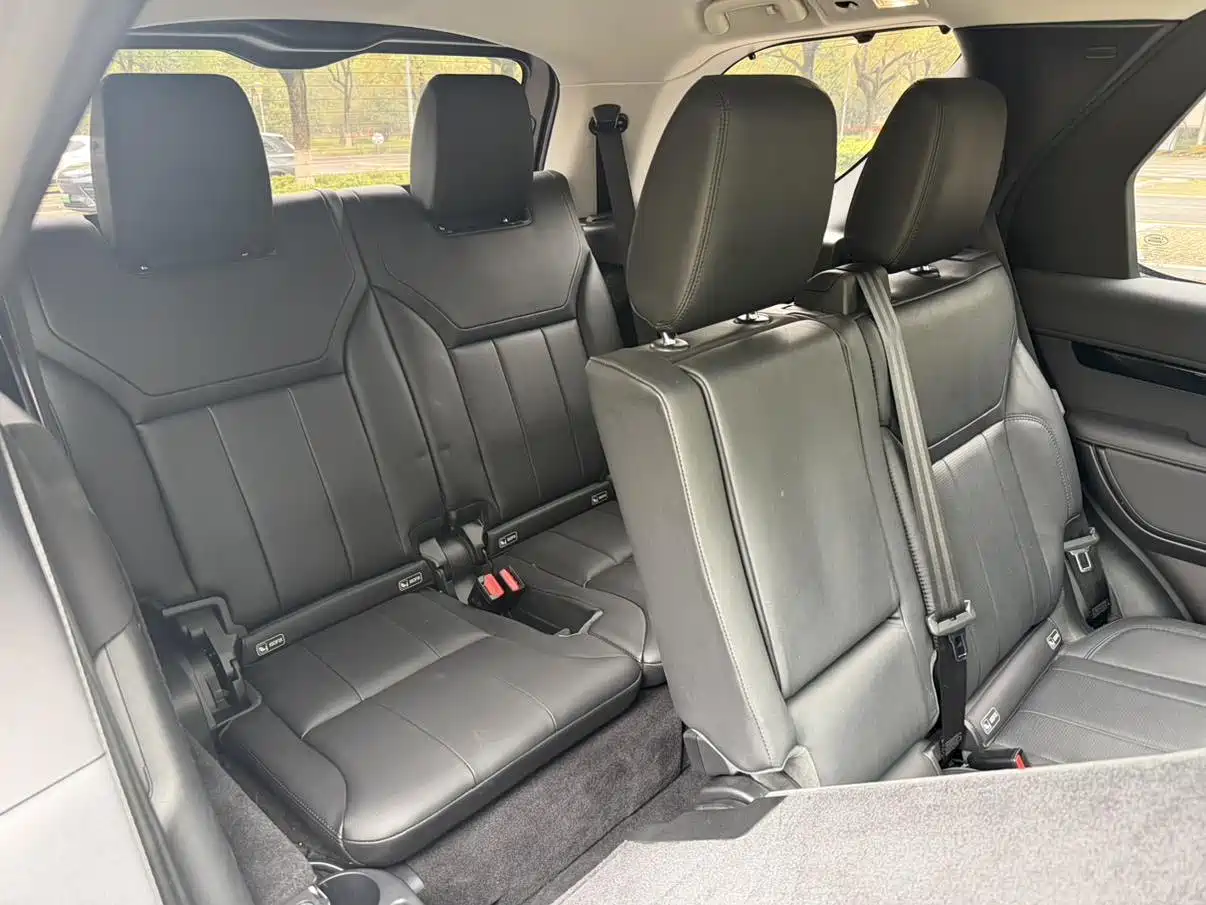 Land Rover Discovery 2018 3.0 SC V6 SE фото 6