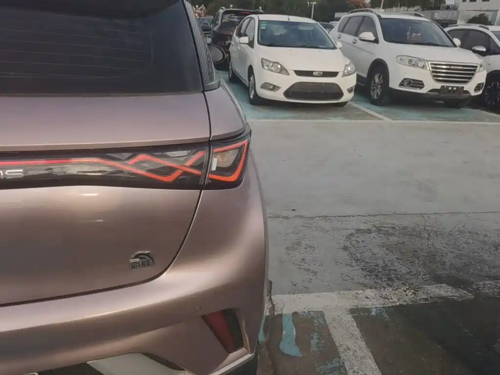 Фото 8 - BYD Dolphin