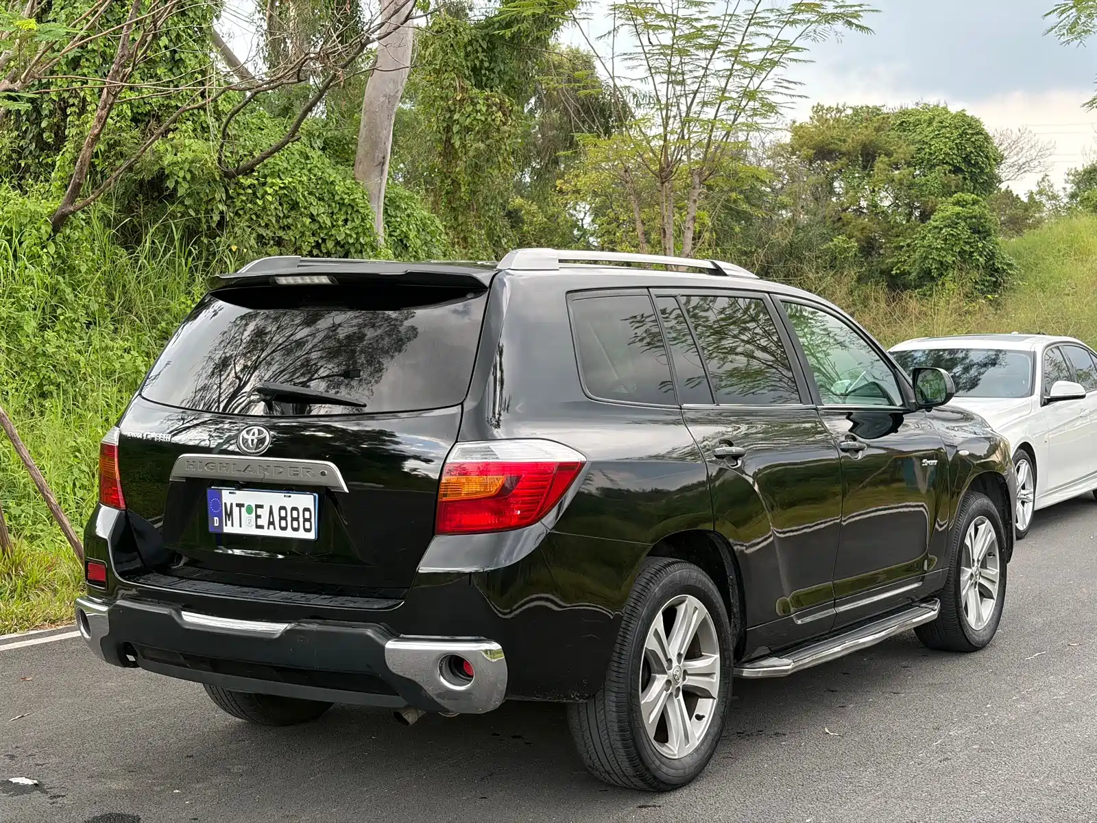 Photo 12 - Toyota Highlander