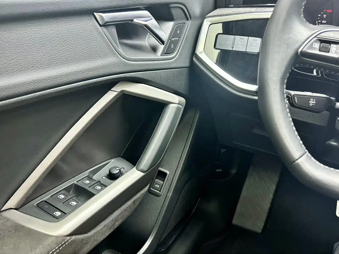 Audi Q3 2022 35 TFSI Fashion Dynamic фото 16
