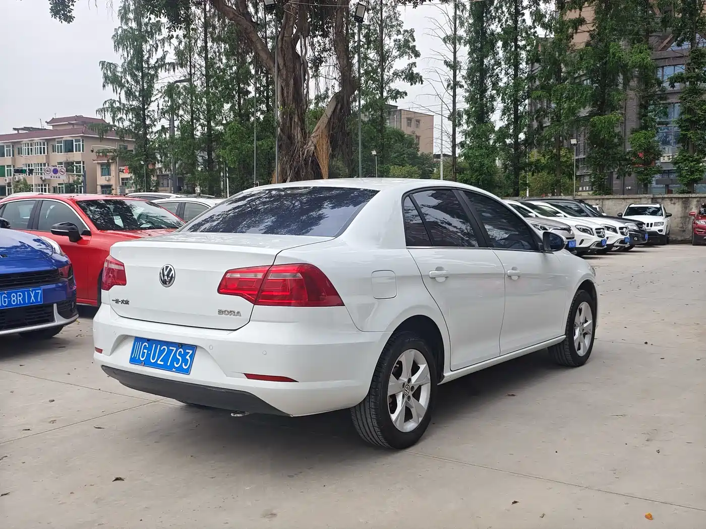 Volkswagen Bora 2014 1.6L Automatic Comfort Edition фото 10