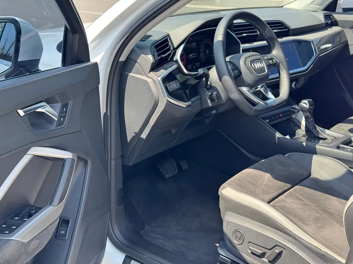 Audi Q3 2021 35 TFSI Fashion Sport фото 13