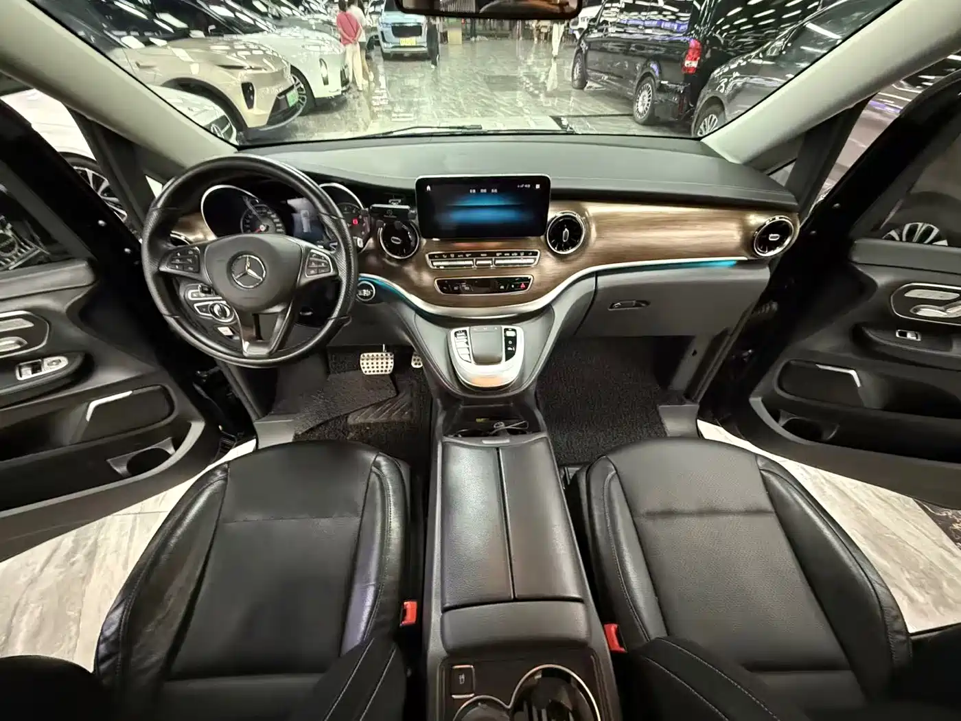 Mercedes-Benz V-Class 2021 V 260 Premium Edition фото 5
