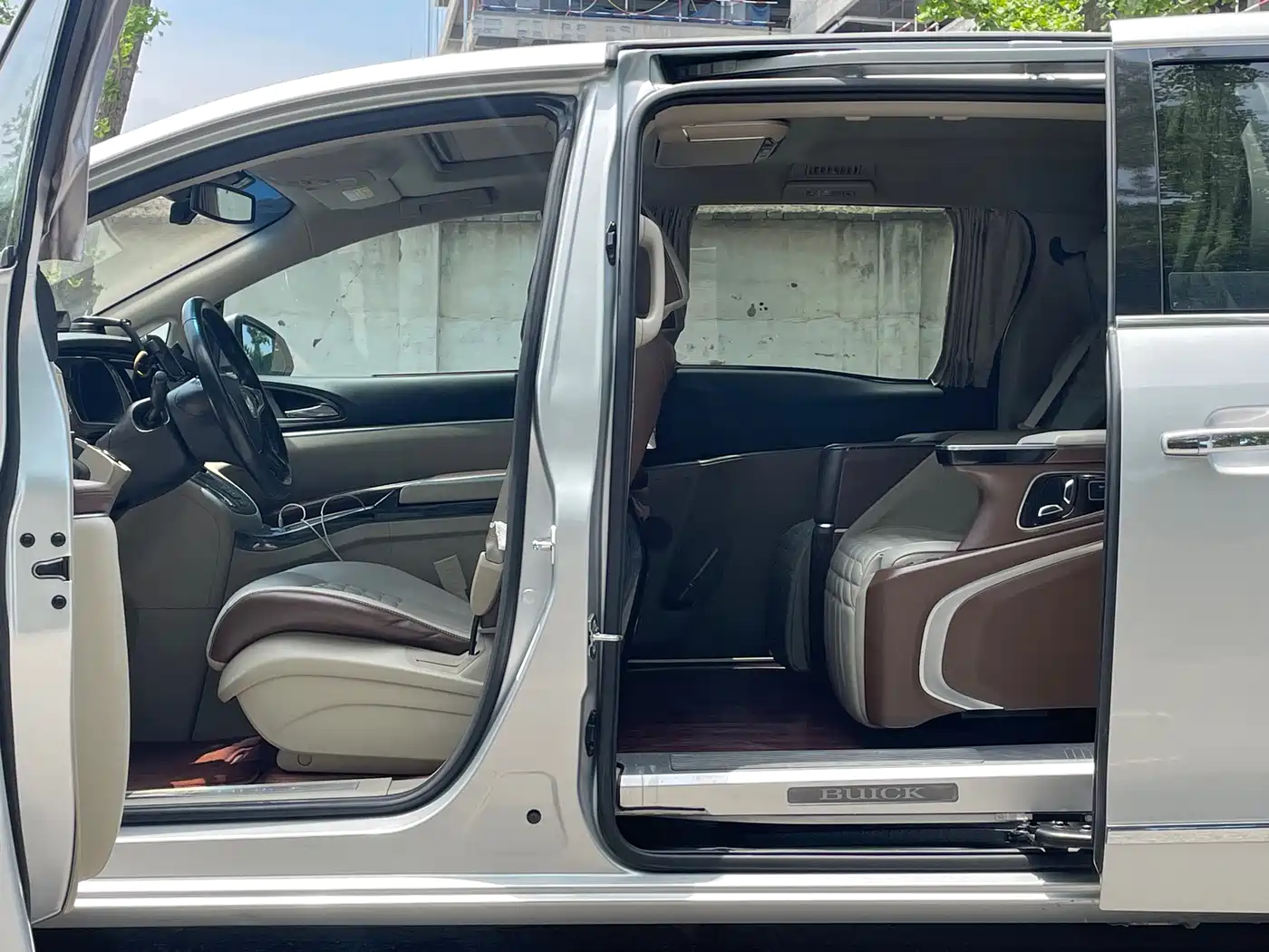 Buick GL8 2017 25S Premium Model China V фото 11