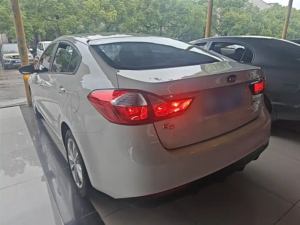 Kia K3 2016 1.6L Automatic GL фото 5