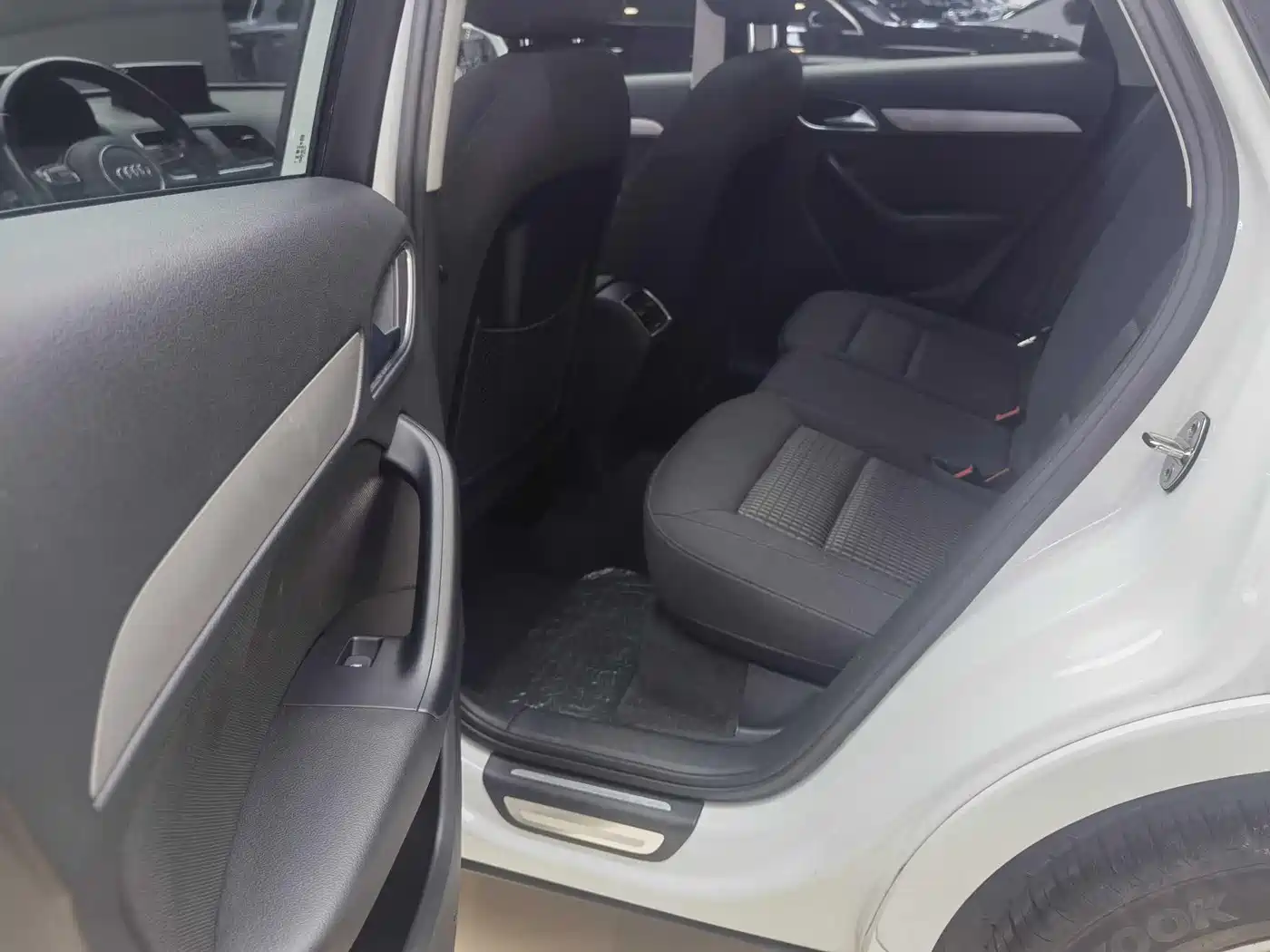Audi Q3 2015 30 TFSI Progressive фото 13
