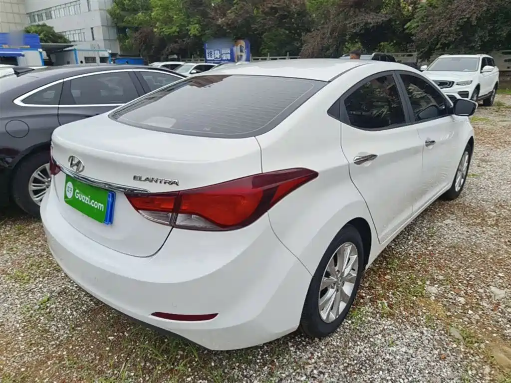 Hyundai Langdong 2016 1.6L Automatic Premium Edition фото 7