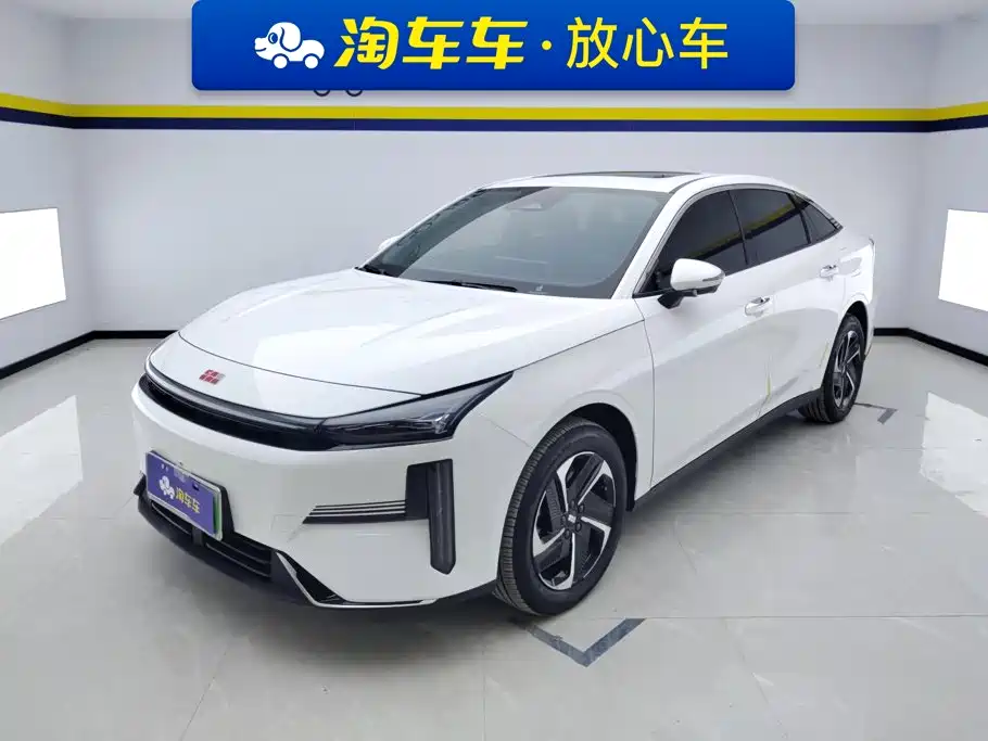 Geely Galaxy Galaxy L6 2025 EM-i 140km Explorer+ Edition