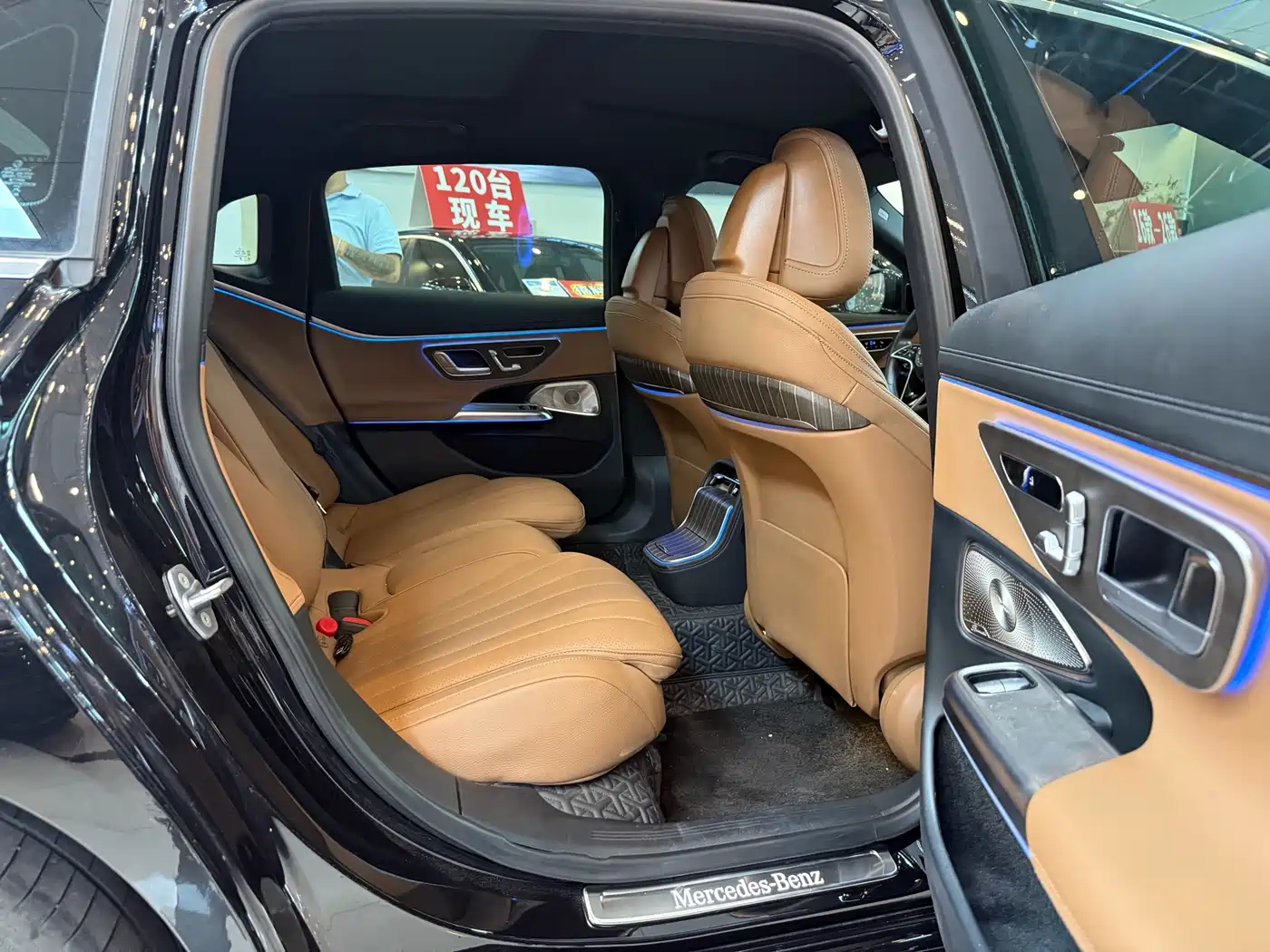 Mercedes-Benz E-Class 2024 Model E 300 L Luxury фото 13