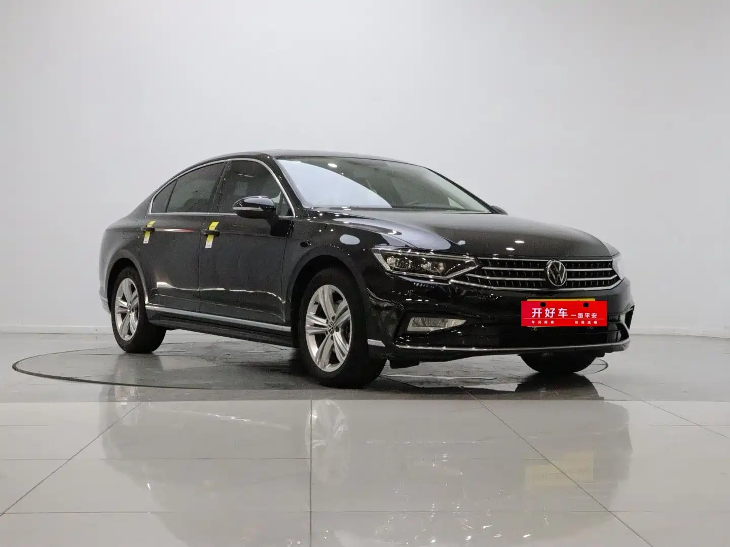 Фото 3 - Volkswagen Magotan