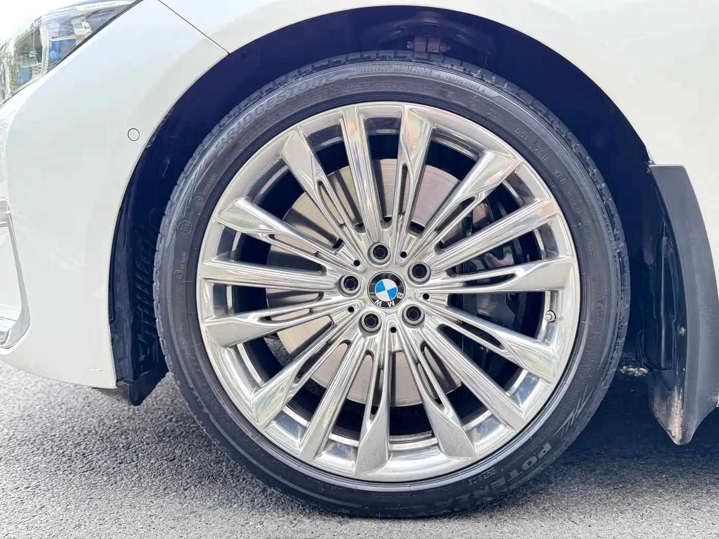BMW 7 Series 2019 Facelift M760Li xDrive V12 Luxury Package фото 25